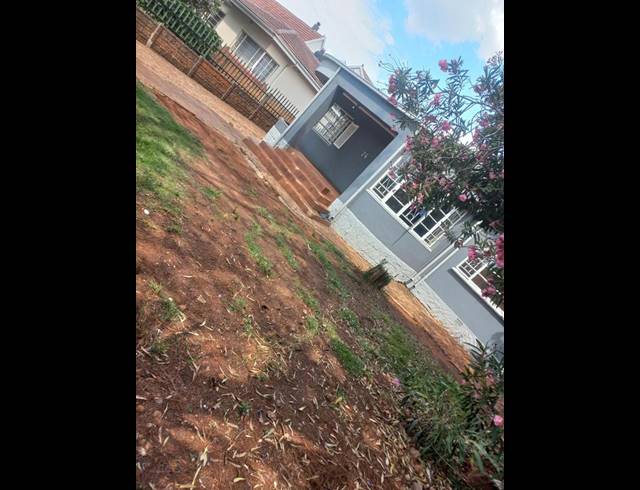 2 BEDROOM PROPERTY TO RENT IN KENSINGTON